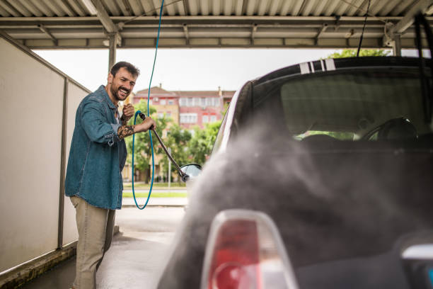 Best Commercial Pressure Washing  in University Heights, IA